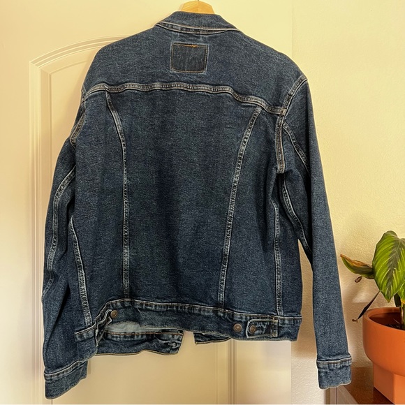 Levi’s Denim Jacket - Picture 3 of 3